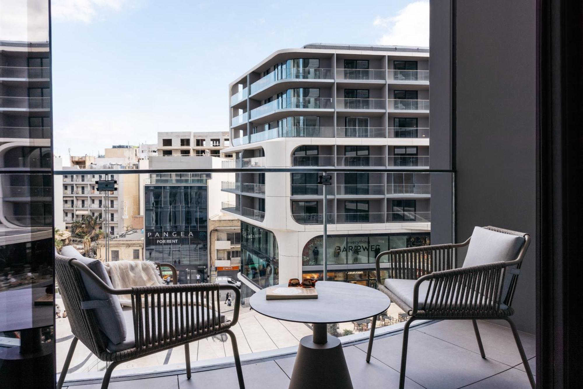 Hotel Me Malta By Melia San Ġiljan Exterior foto