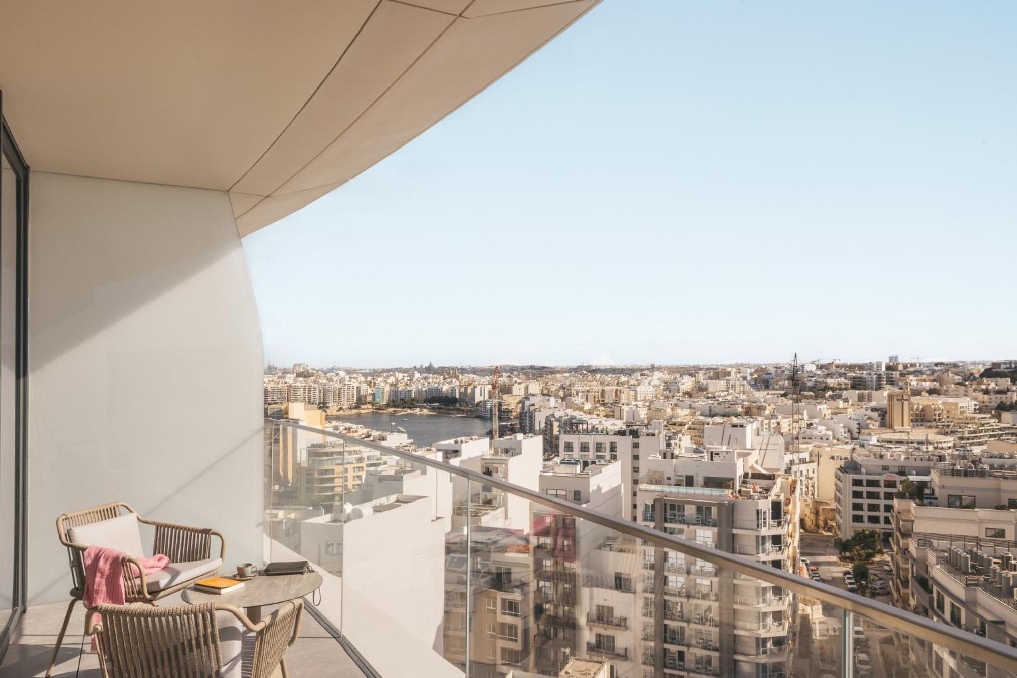 Hotel Me Malta By Melia San Ġiljan Exterior foto