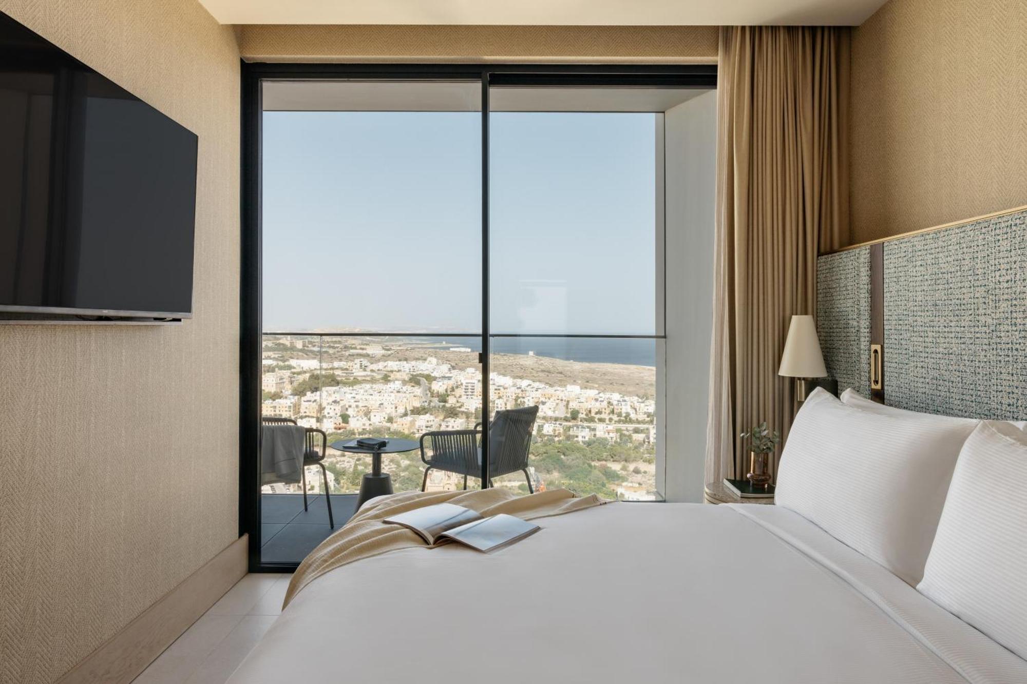 Hotel Me Malta By Melia San Ġiljan Exterior foto